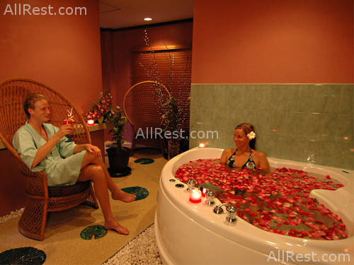 Centara Kata Resort 25